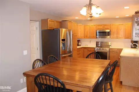 2353 Equestrian, Saint Clair, MI 48079 photo 10
