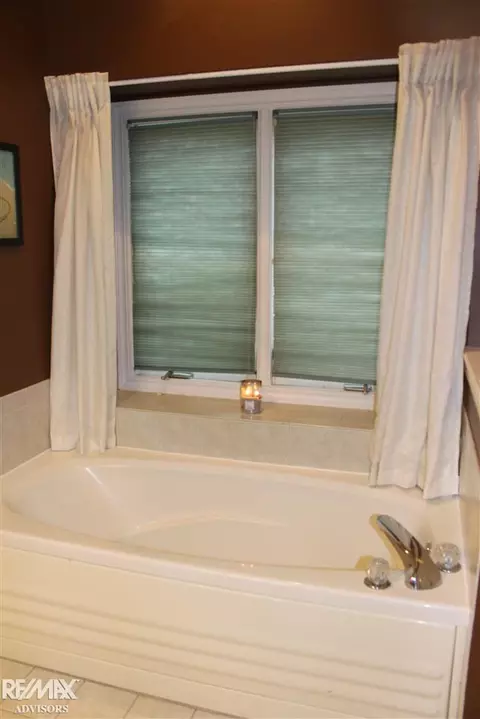 2353 Equestrian, Saint Clair, MI 48079 photo 15