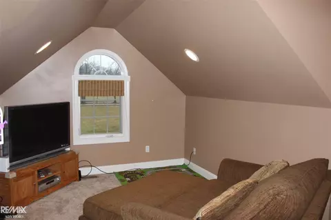 2353 Equestrian, Saint Clair, MI 48079 photo 23