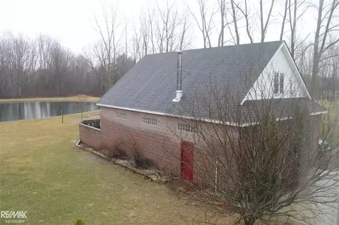 2353 Equestrian, Saint Clair, MI 48079 photo 26