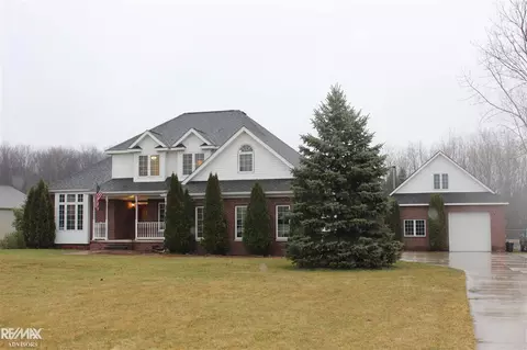 2353 Equestrian, Saint Clair, MI 48079 photo 2