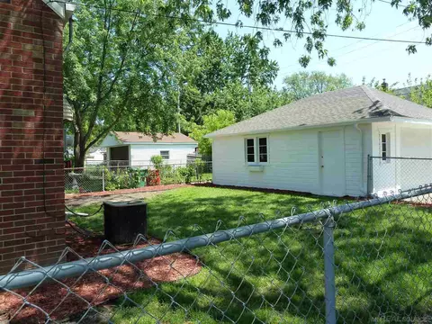 17100 Stephens, Eastpointe, MI 48021 photo 14