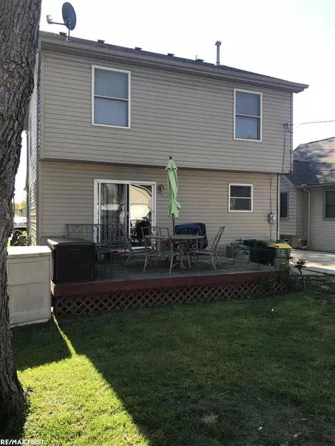 72 High, Clawson, MI 48017 photo 3