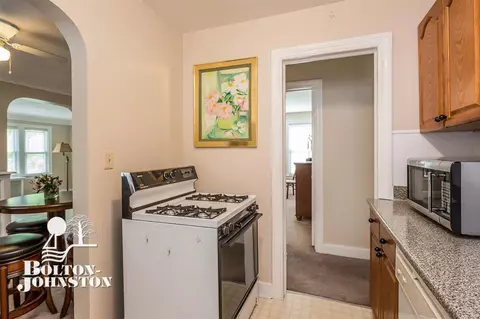 855 Saint Clair, Grosse Pointe, MI 48230 photo 27