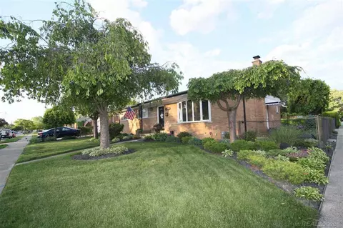 24608 Audrey, Warren, MI 48091 photo 2
