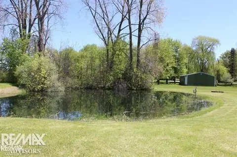 10176 Puttygut, Casco, MI 48064 photo 4