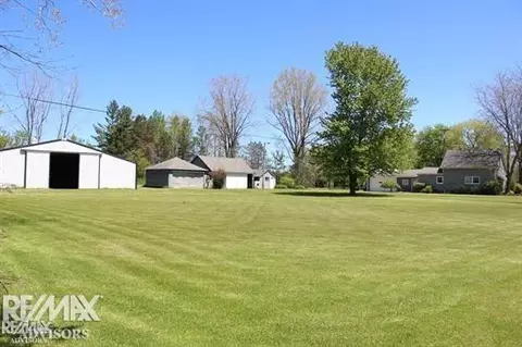 10176 Puttygut, Casco, MI 48064 photo 7