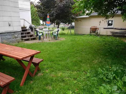 1108 E Maple, Adrian, MI 49221 photo 7