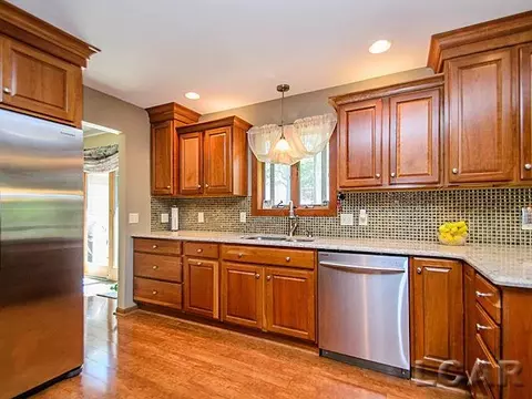 812 Stetson, Tecumseh, MI 49286 photo 9