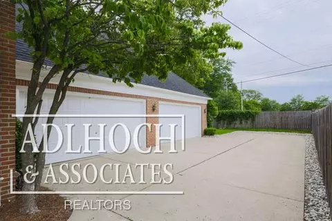 887 Neff, Grosse Pointe, MI 48236 photo 32