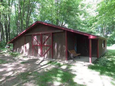 11774 Beardslee, Perry, MI 48872 photo 3
