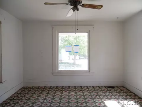 118 E Hunt, Adrian, MI 49221 photo 7