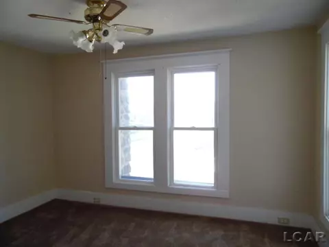 118 E Hunt, Adrian, MI 49221 photo 11