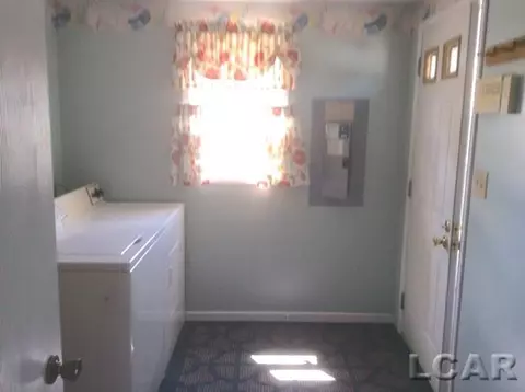 2308 E Gorman, Adrian, MI 49221 photo 14