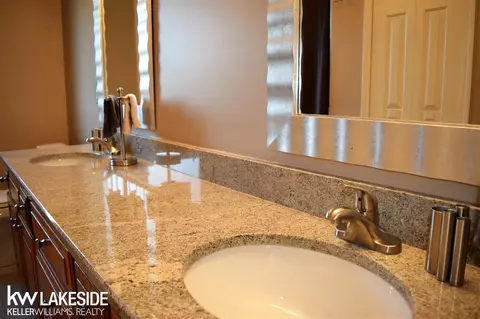 54821 Cabrillo, Macomb, MI 48042 photo 28