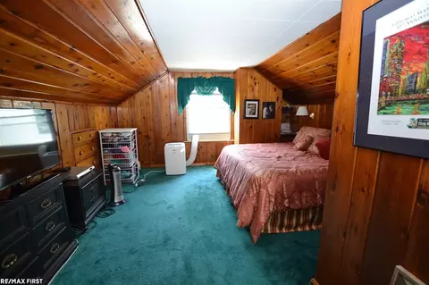 635 Hudson, Clawson, MI 48017 photo 18