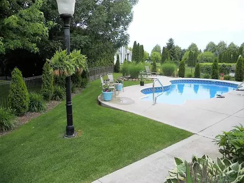 49082 Deerfield, Macomb Twp, MI 48044 photo 56
