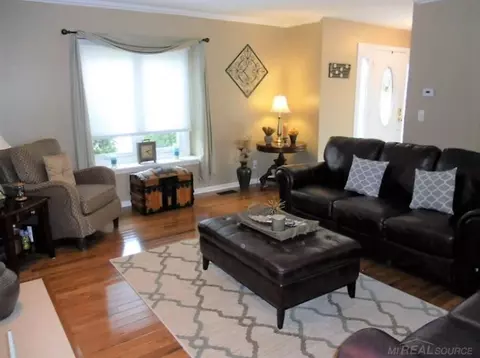 49082 Deerfield, Macomb Twp, MI 48044 photo 13