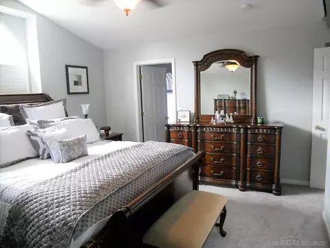 49082 Deerfield, Macomb Twp, MI 48044 photo 31