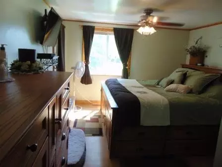 314 White Oak, Perry, MI 48872 photo 7