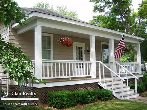 600 Vine, Saint Clair, MI 48079 photo 1