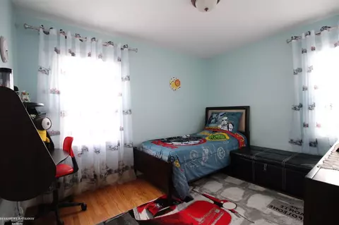 928 E Brickley, Hazel Park, MI 48030 photo 8