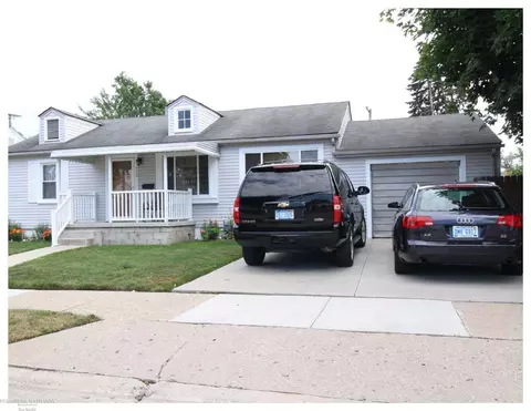 928 E Brickley, Hazel Park, MI 48030 photo 2