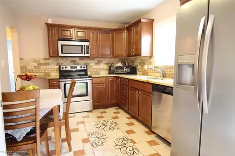 928 E Brickley, Hazel Park, MI 48030 photo 13