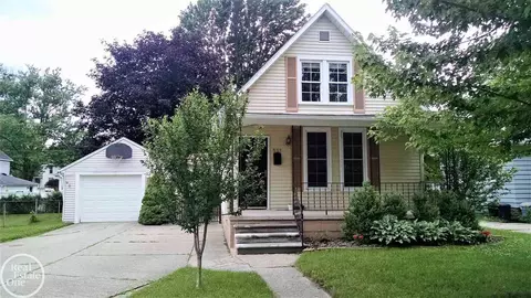 537 N 4th, Saint Clair, MI 48079 photo 2