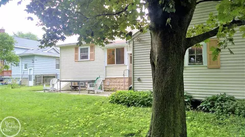 537 N 4th, Saint Clair, MI 48079 photo 33