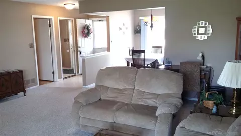 11625 Kenneth, Warren, MI 48093 photo 10