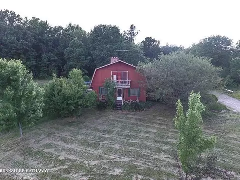 2170 Allington, Saint Clair, MI 48079 photo 4