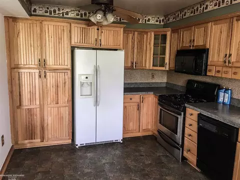 2170 Allington, Saint Clair, MI 48079 photo 7