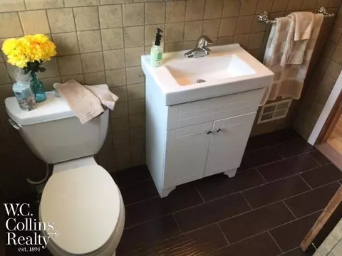 31200 Lyons Cir E, Warren, MI 48092 photo 22