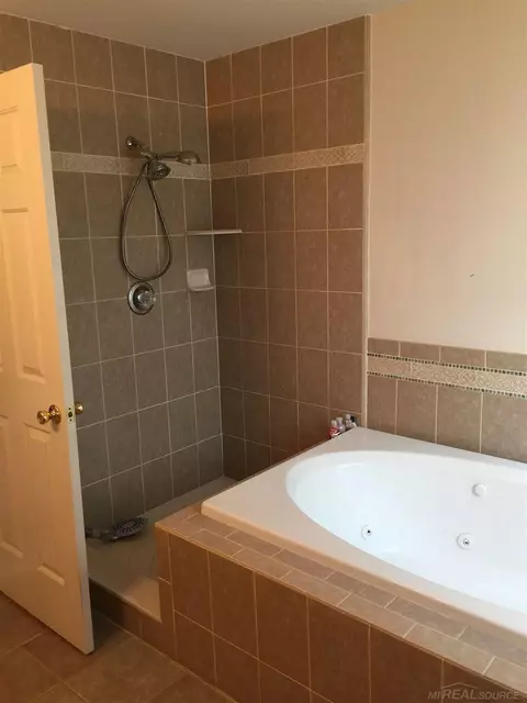 50461 Nagy Ct, Macomb, MI 48044 photo 27