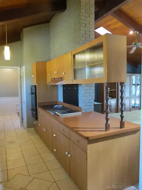 36292 Farmbrook, Clinton Township, MI 48035 photo 10