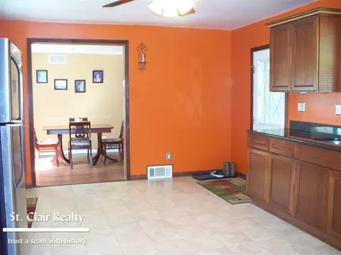 541 N Fourth, Saint Clair, MI 48079 photo 4