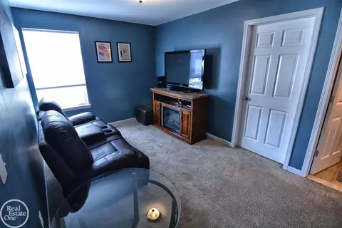 47883 Gloede, Macomb, MI 48044 photo 17