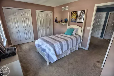 47883 Gloede, Macomb, MI 48044 photo 25