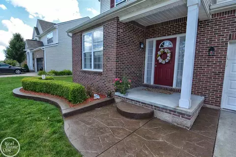 47883 Gloede, Macomb, MI 48044 photo 3