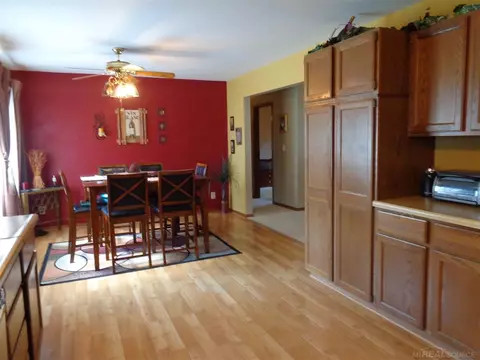 415 N Hunter, Capac, MI 48014 photo 4