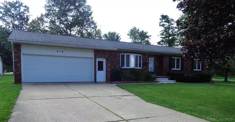 415 N Hunter, Capac, MI 48014 photo 1
