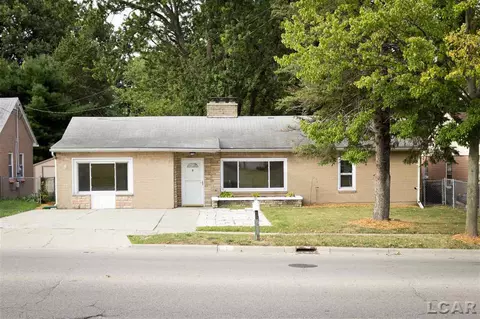 232 Riverside, Adrian, MI 49221 photo 1