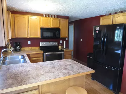7149 E Cole, Bancroft, MI 48414 photo 3
