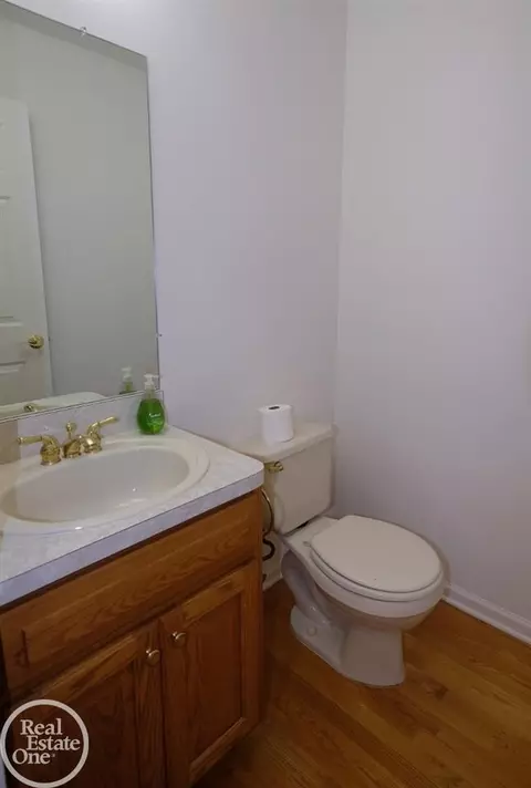 20900 Ivy, Macomb, MI 48044 photo 12