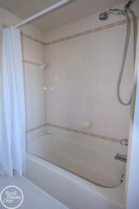 20900 Ivy, Macomb, MI 48044 photo 20