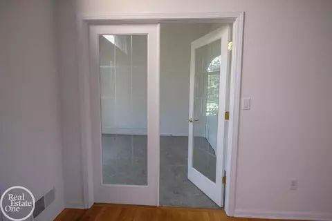 20900 Ivy, Macomb, MI 48044 photo 7