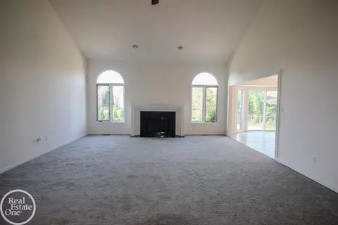 20900 Ivy, Macomb, MI 48044 photo 6