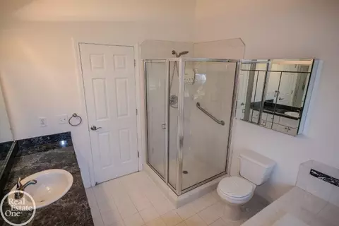 20900 Ivy, Macomb, MI 48044 photo 9