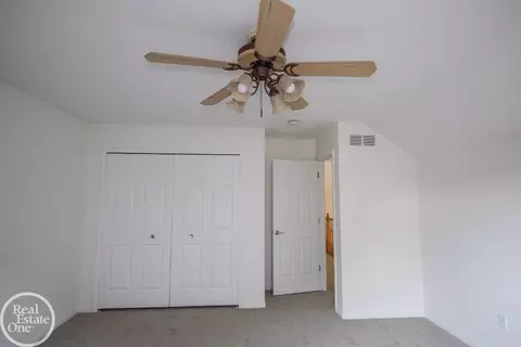 20900 Ivy, Macomb, MI 48044 photo 17